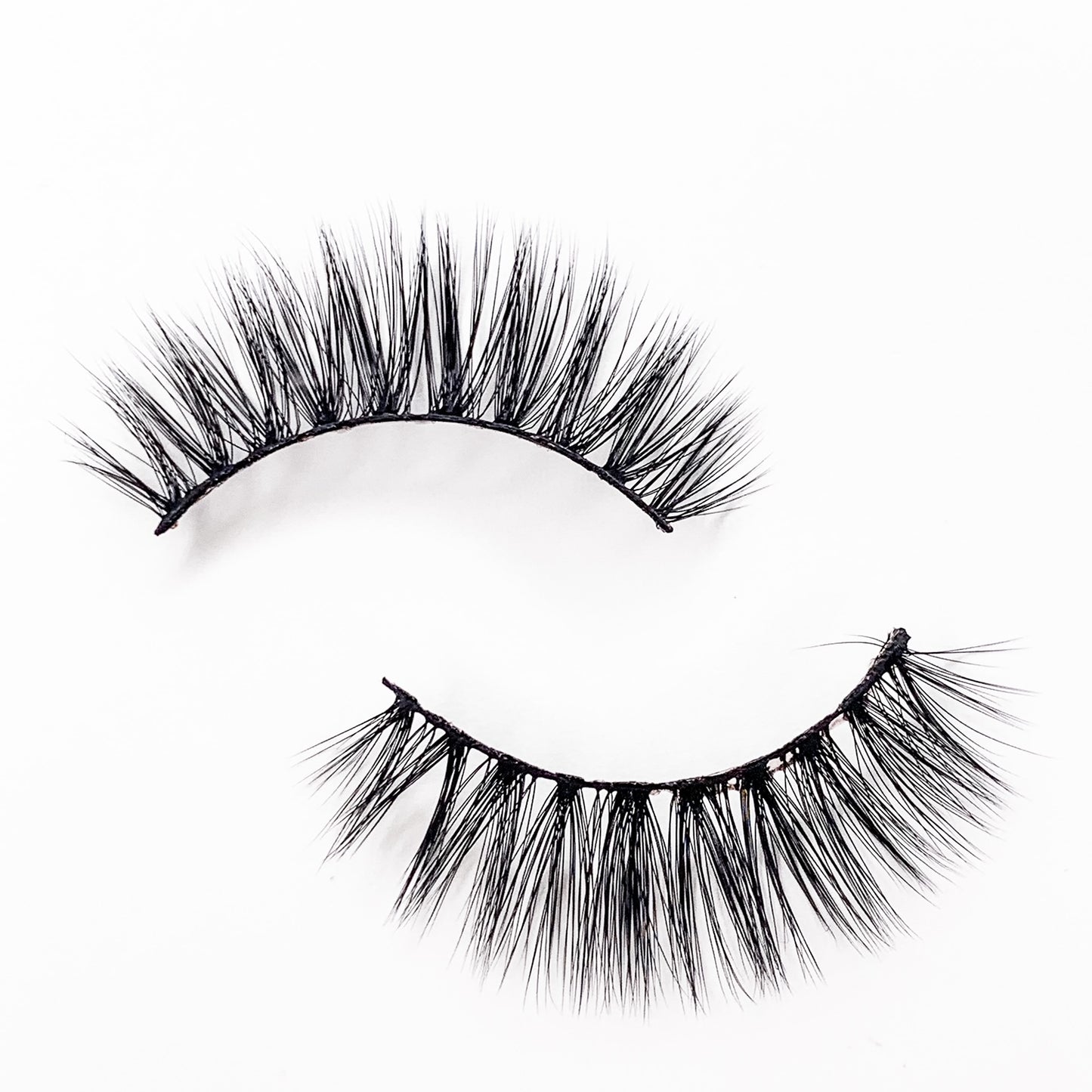 Melody – Balanced 3D Mink Lash Strip with Dreamy Flow